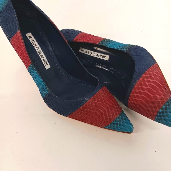 Manolo Blahnik Women's Pointed BB Snakeskin Stiletto Pumps - EU37/US7 - Picture 6 of 12